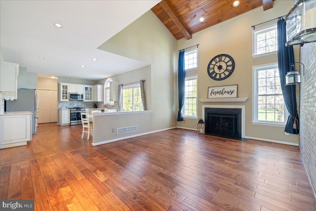 5401 WINDTREE DRIVE