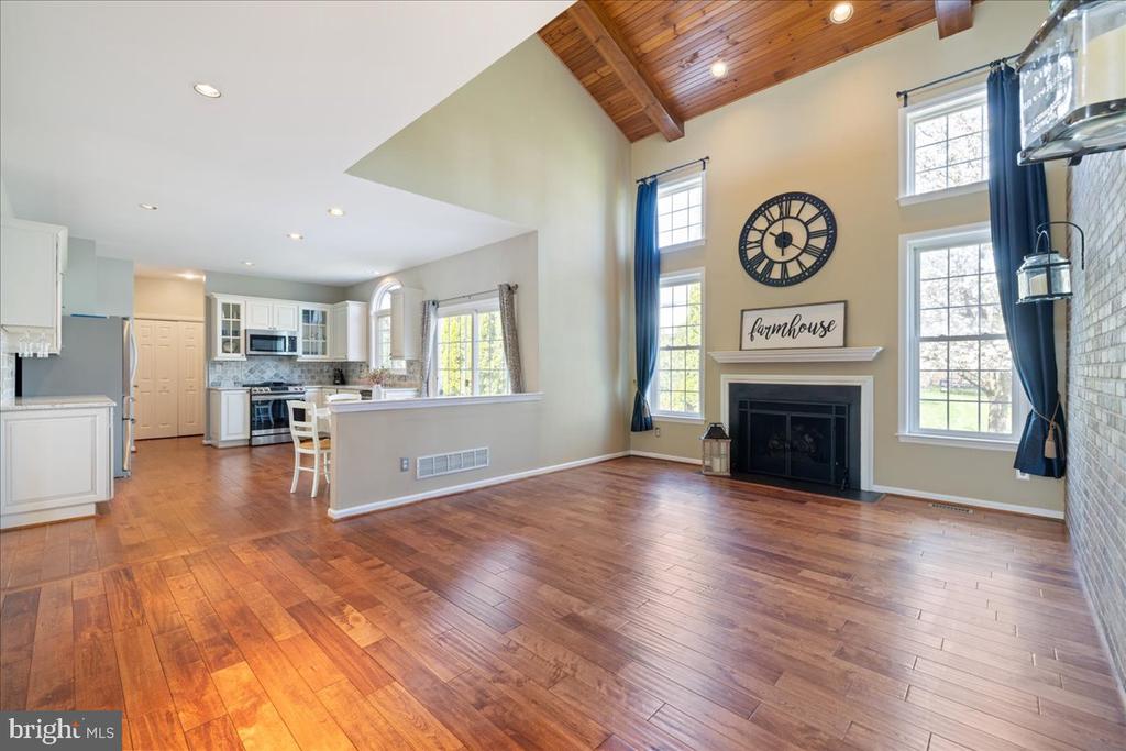 5401 WINDTREE DRIVE