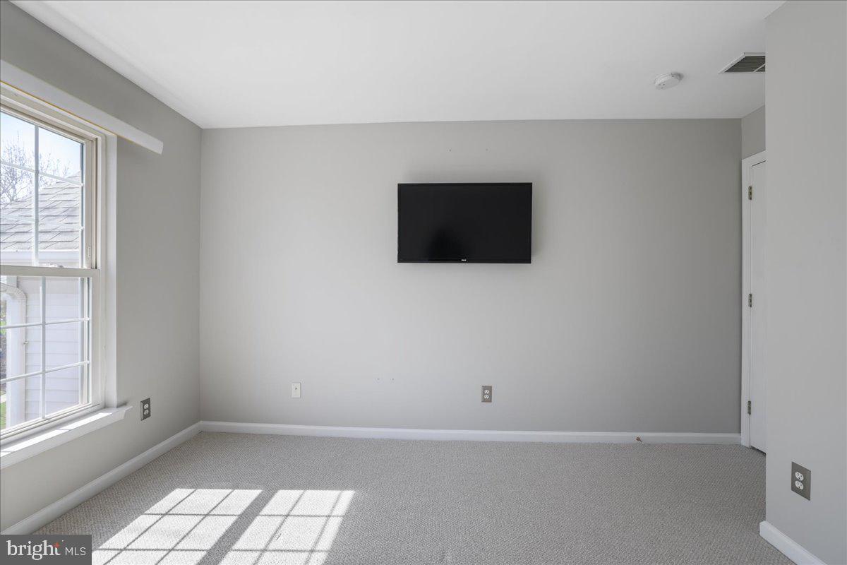 5401 WINDTREE DRIVE