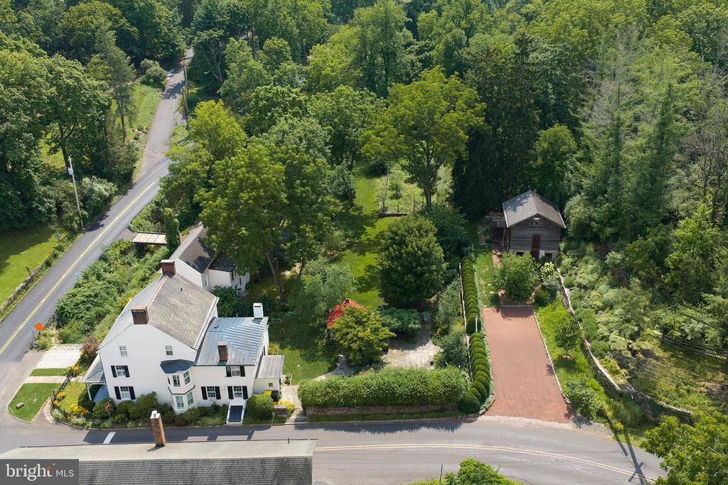 6175 CARVERSVILLE ROAD
