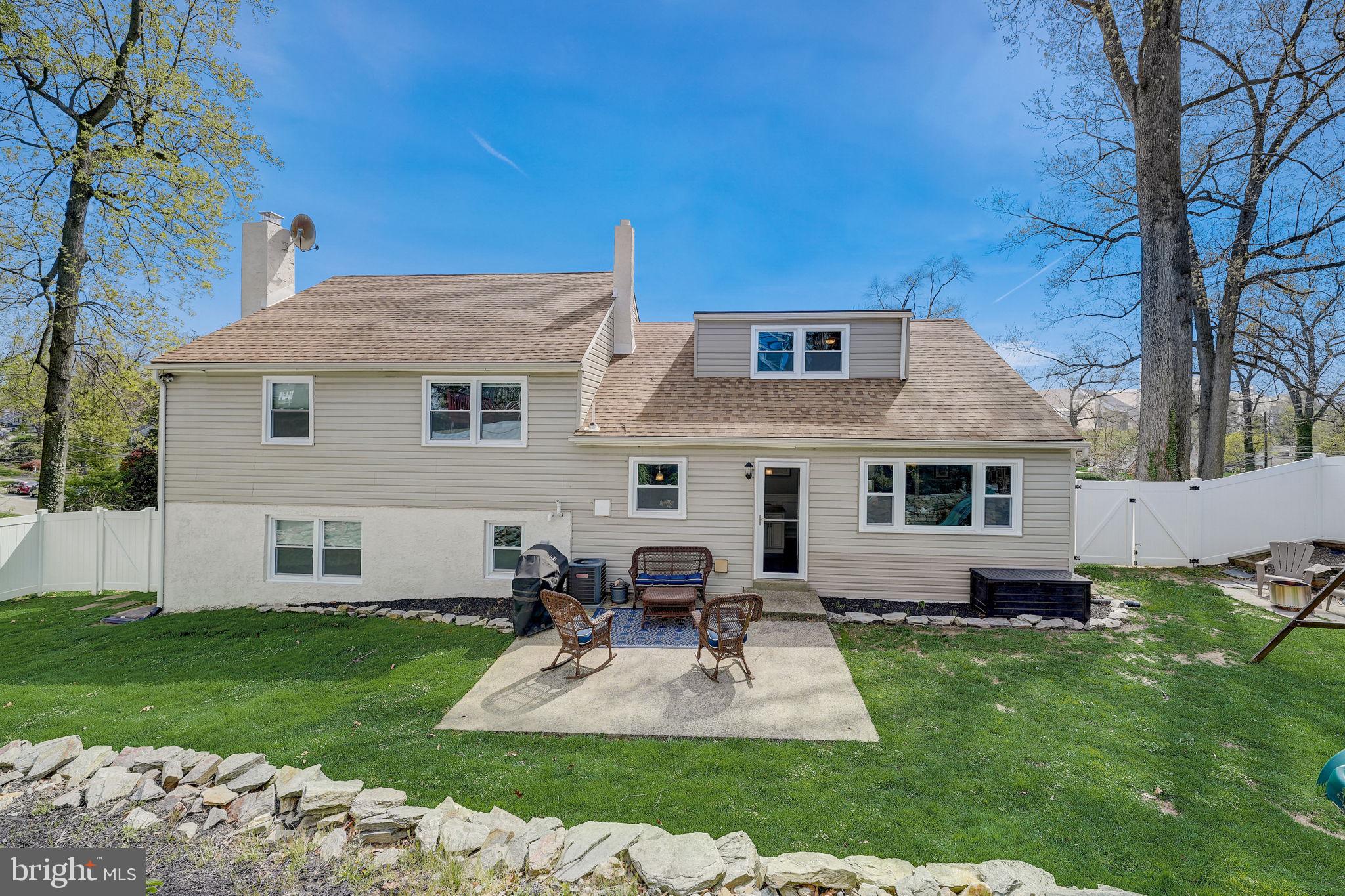 3277 Lenape Dr
