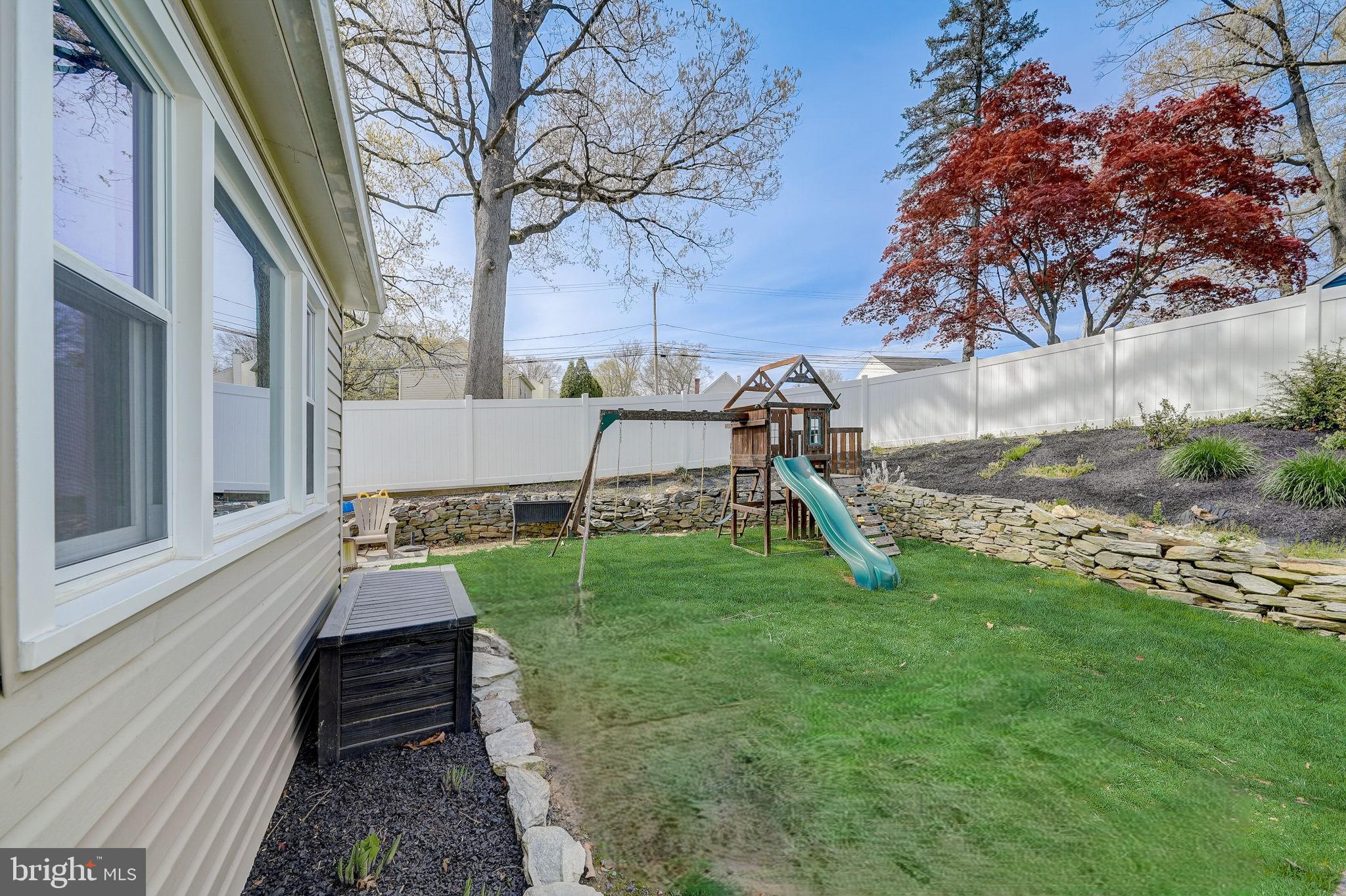 3277 Lenape Dr