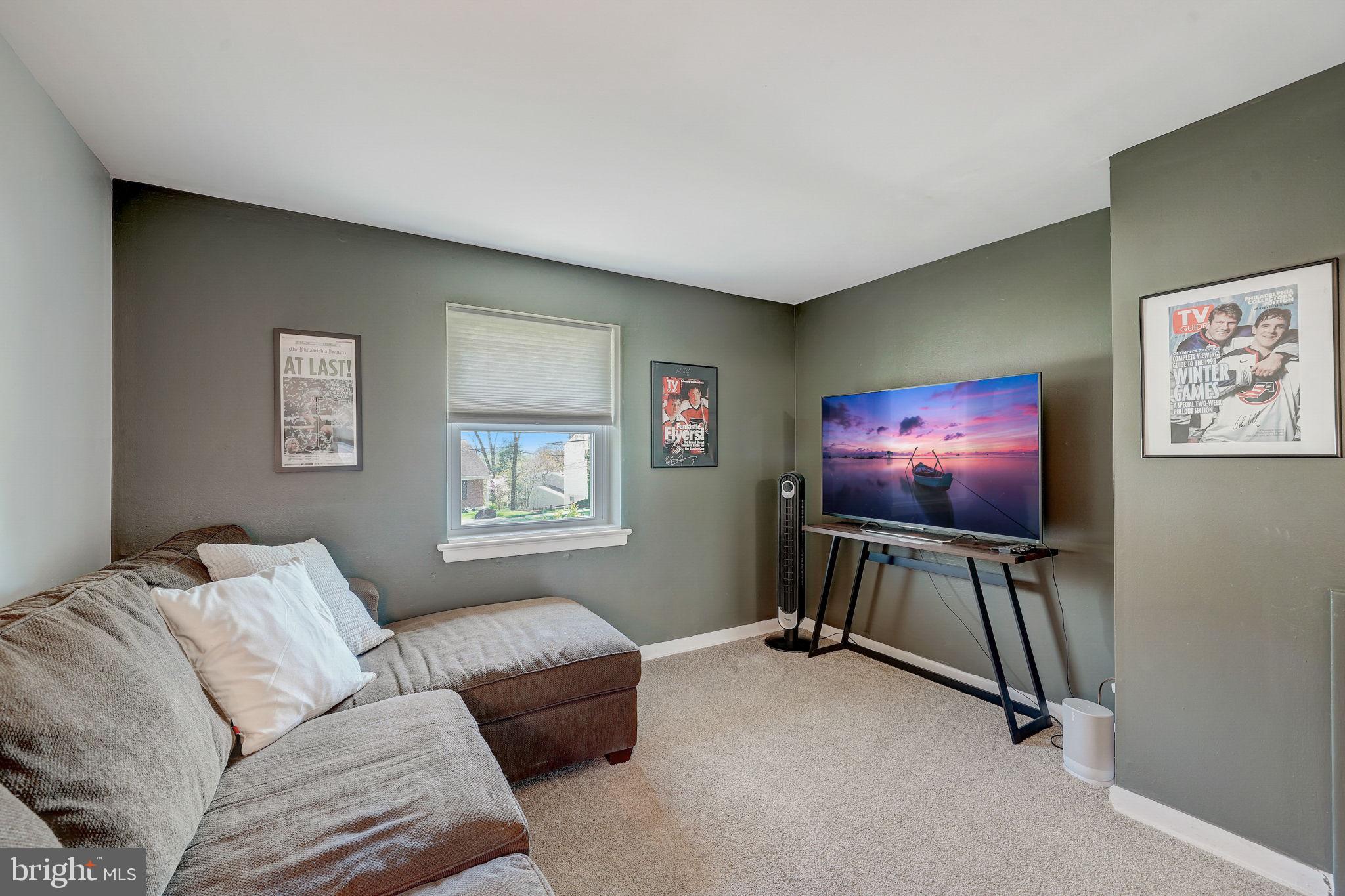 3277 Lenape Dr