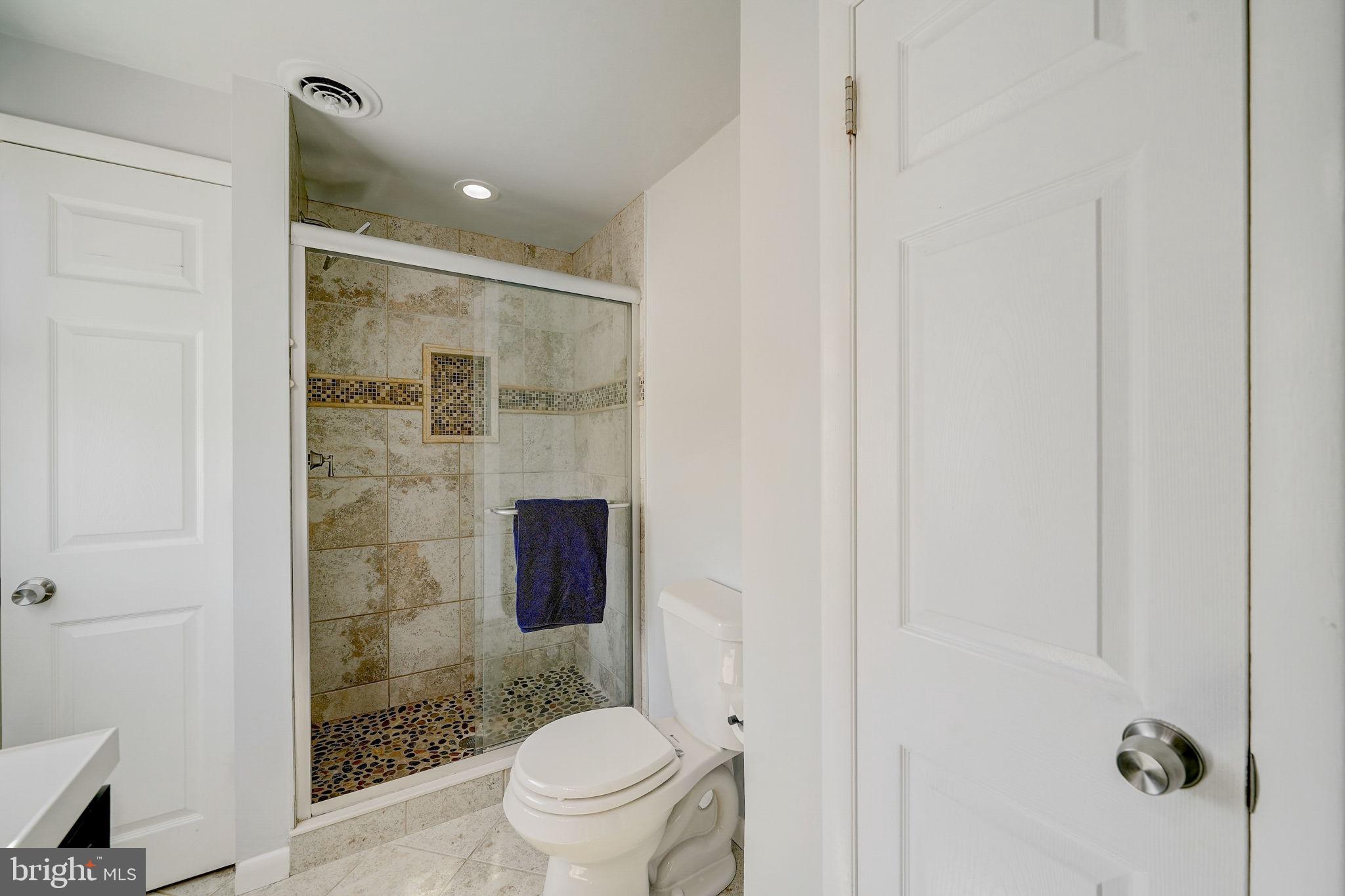 3277 Lenape Dr
