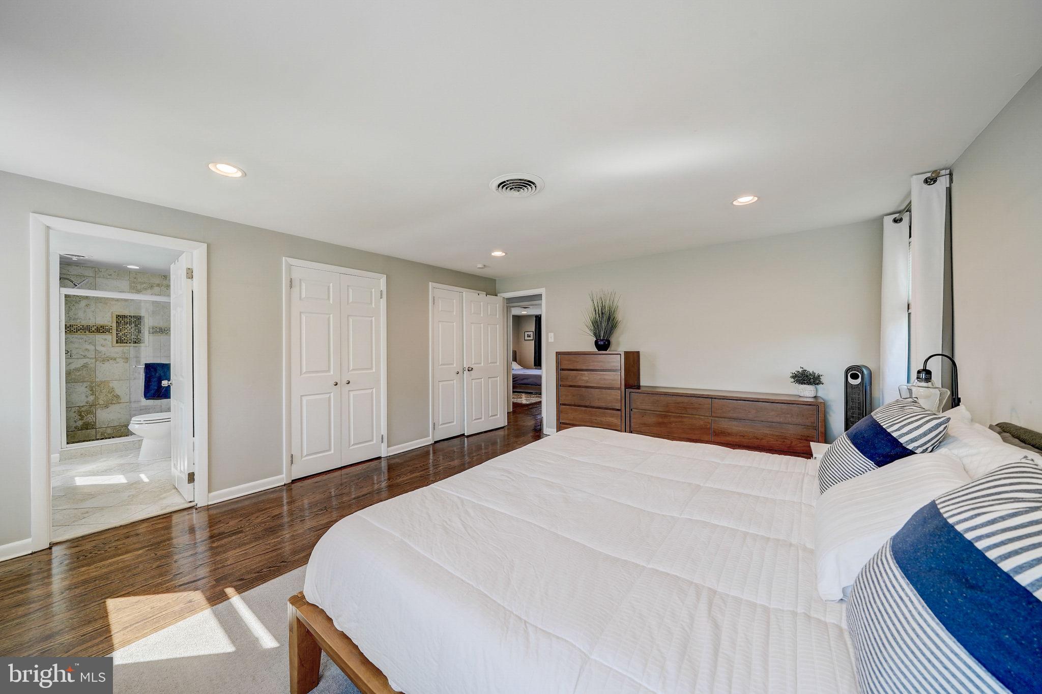 3277 Lenape Dr