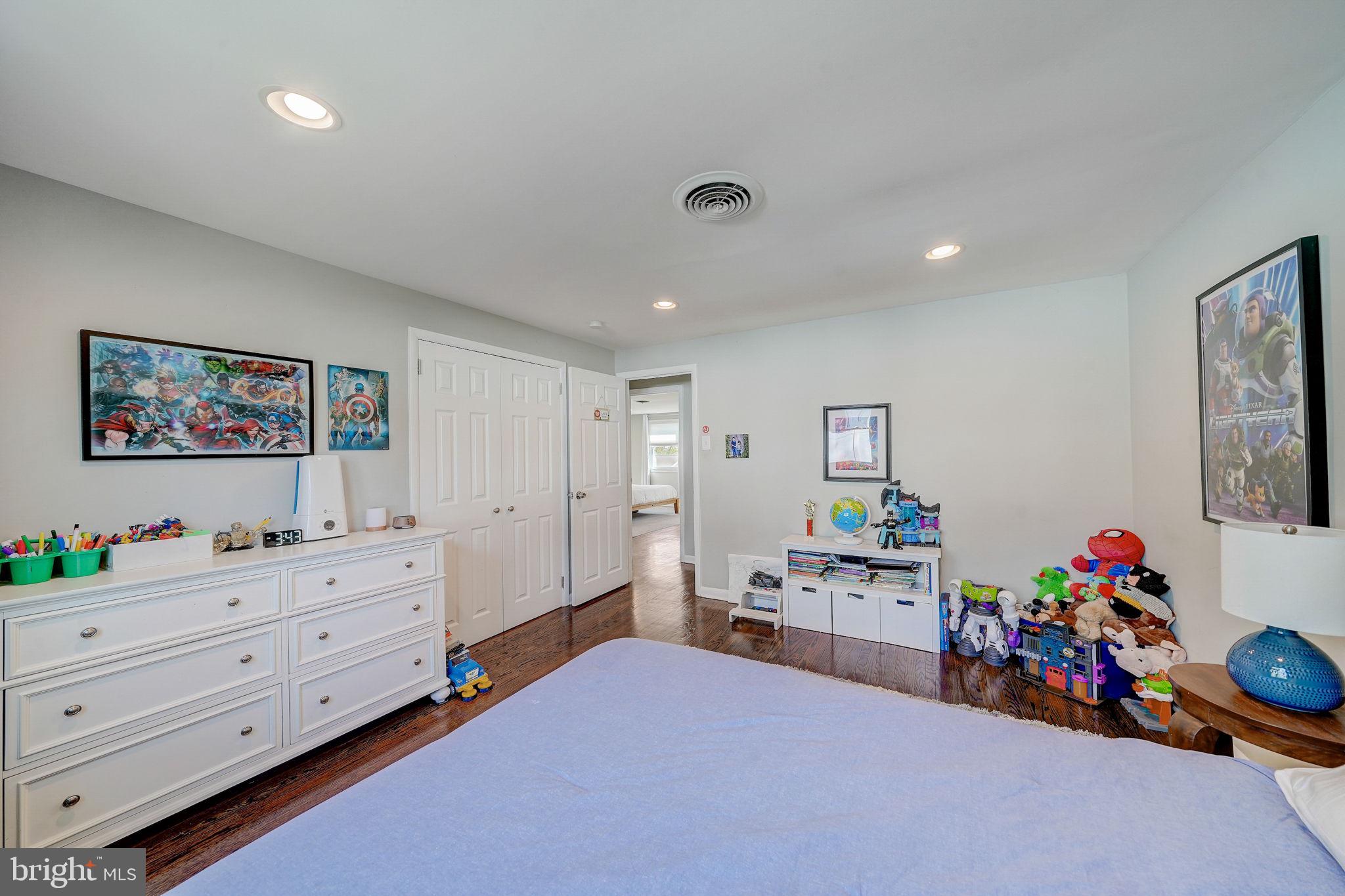 3277 Lenape Dr