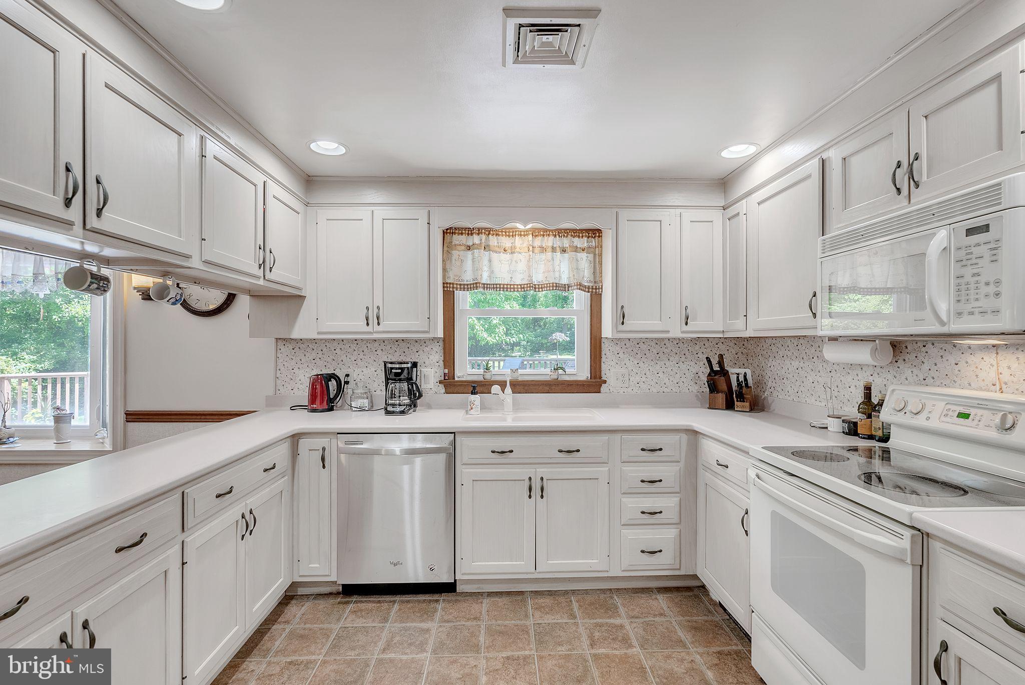 1406 Taylor Rd