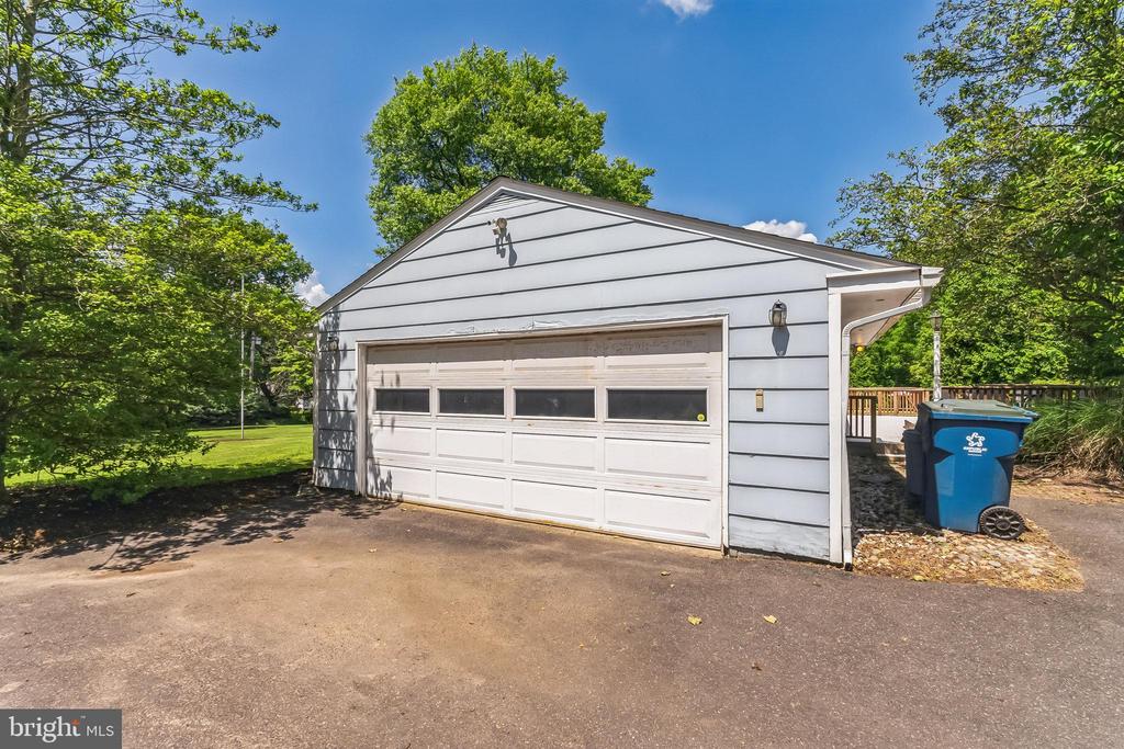 1406 Taylor Rd