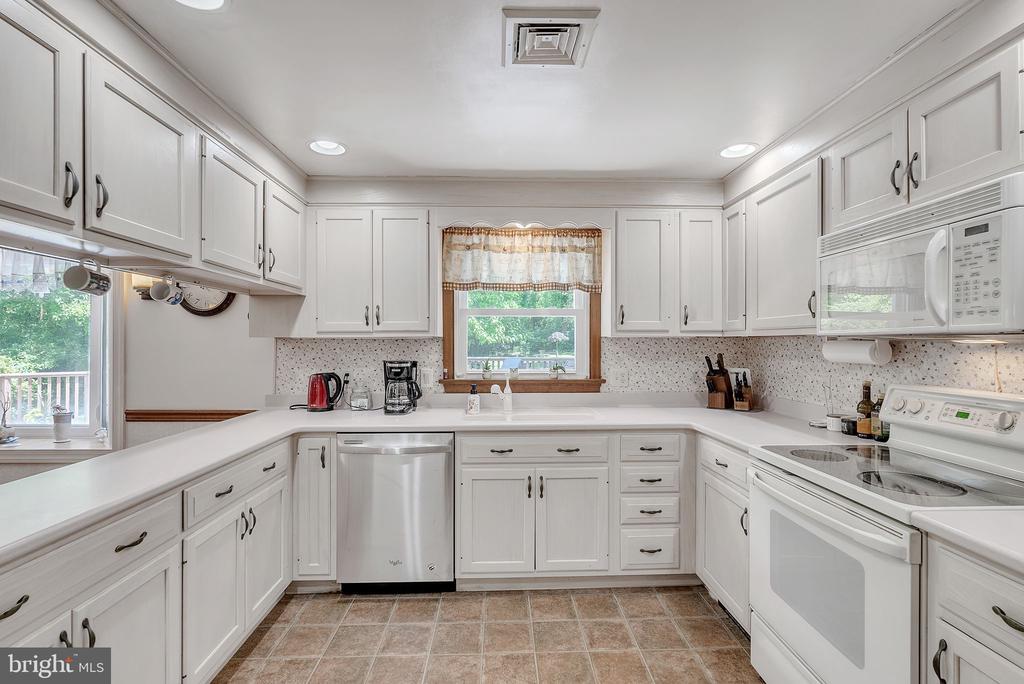 1406 Taylor Rd