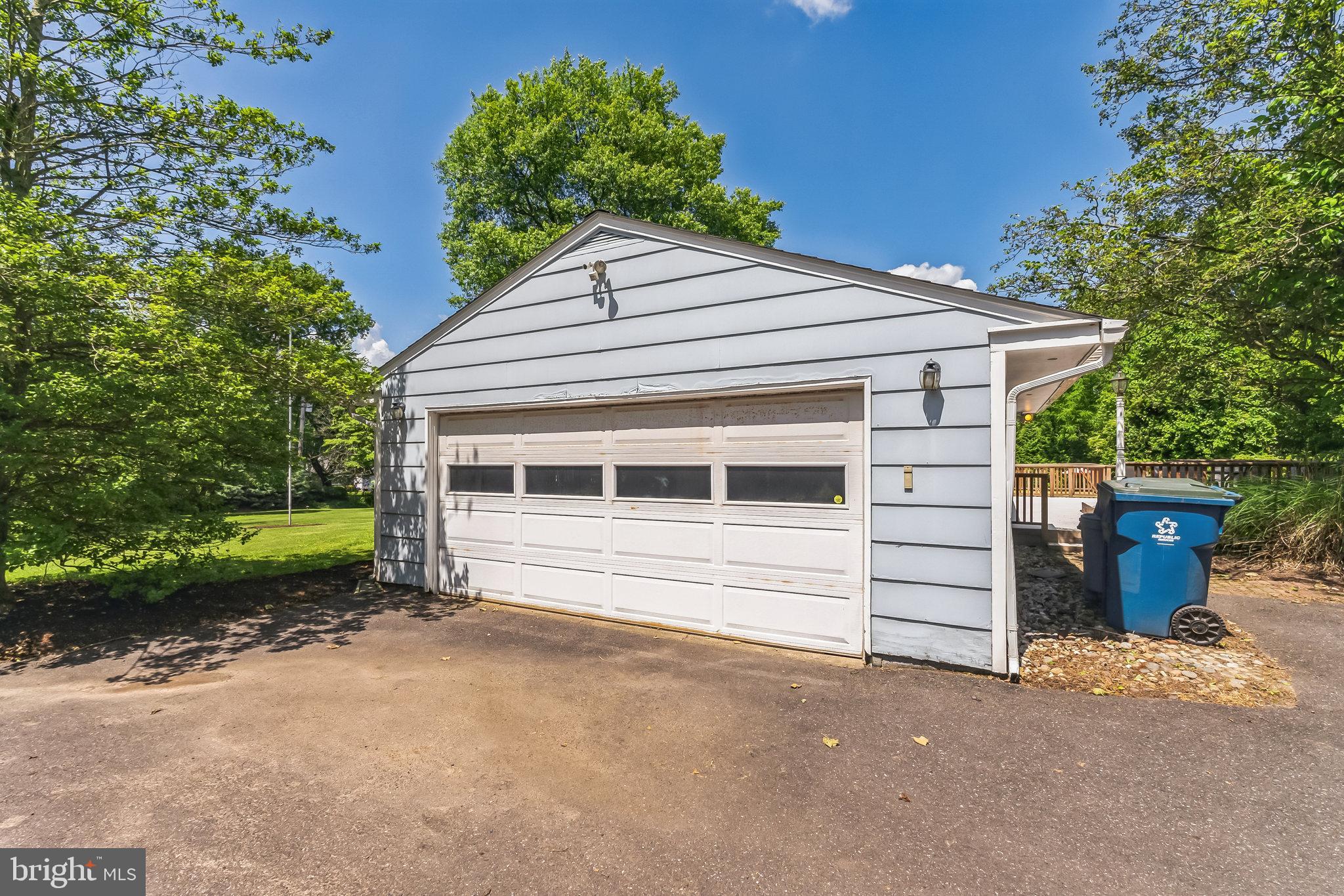 1406 Taylor Rd