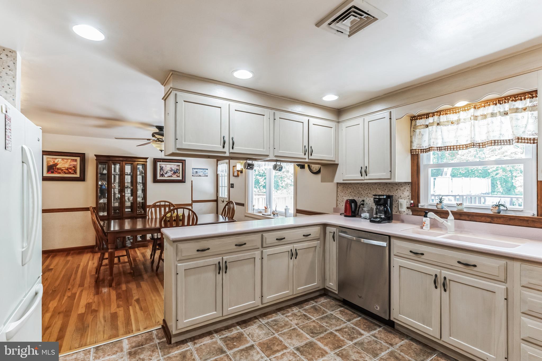 1406 Taylor Rd