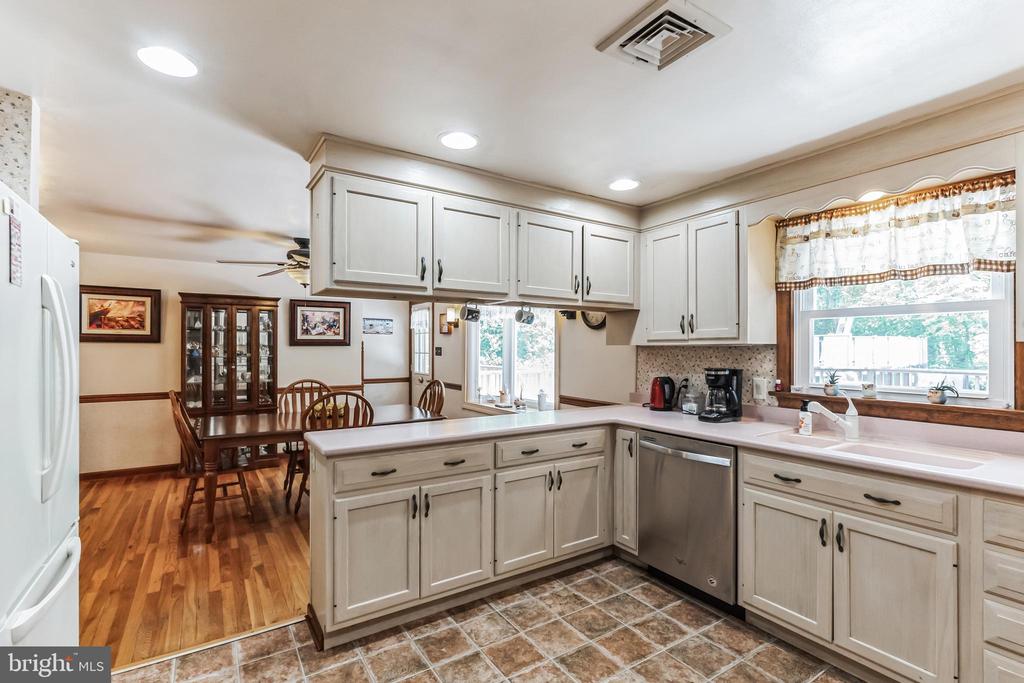 1406 Taylor Rd