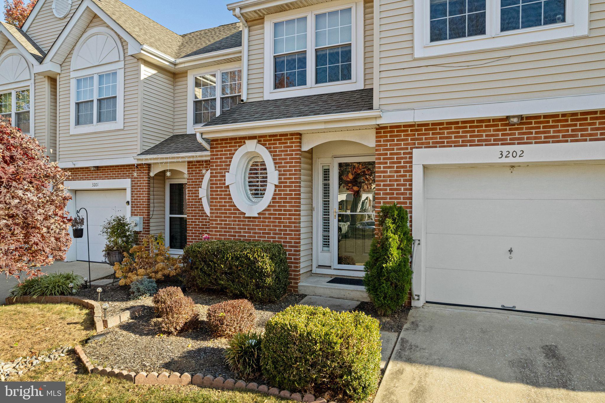 3202 Carriage Ct