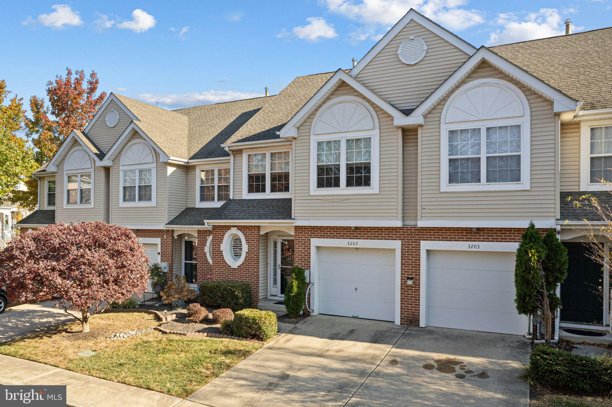 3202 Carriage Ct