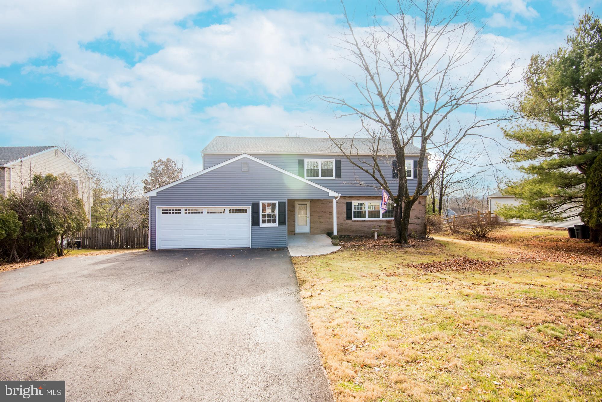 736 Mockingbird Ln