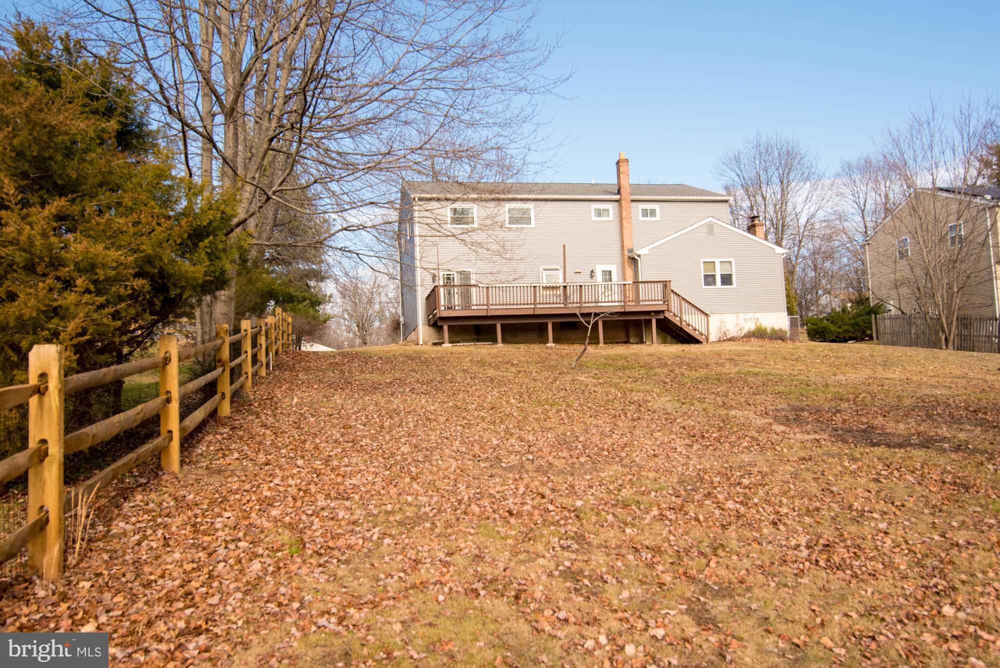736 Mockingbird Ln