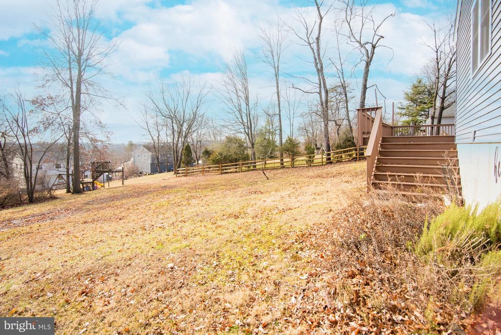 736 Mockingbird Ln