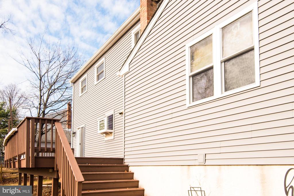 736 Mockingbird Ln