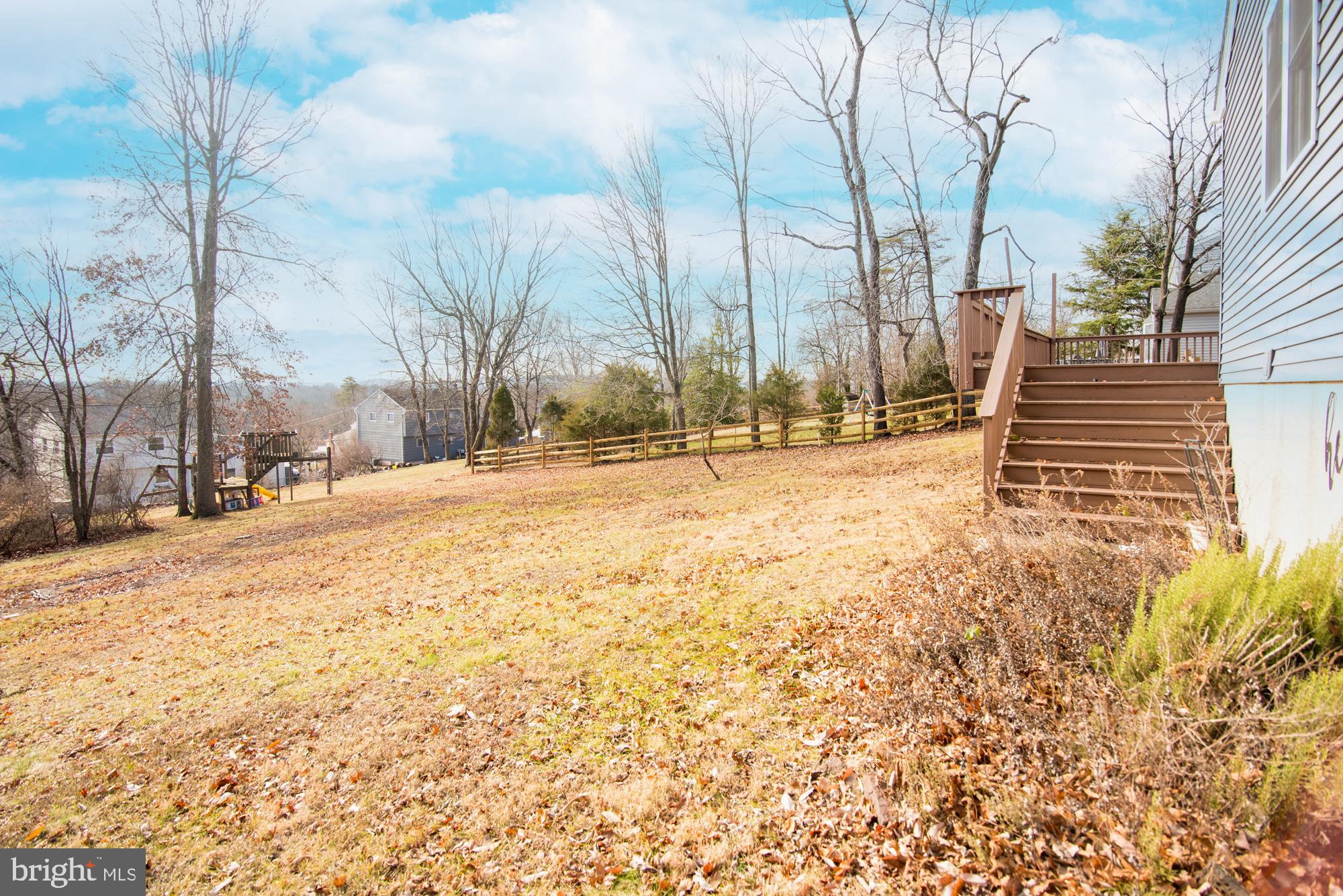 736 Mockingbird Ln