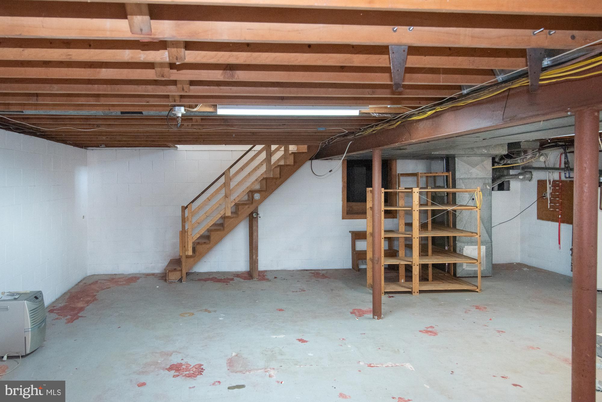 736 Mockingbird Ln