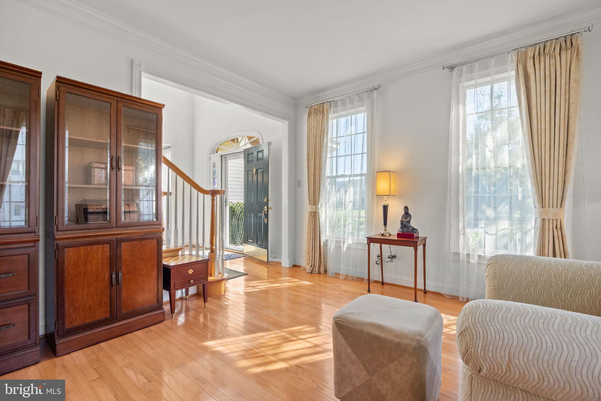 1120 KINGSLEY HALL DRIVE