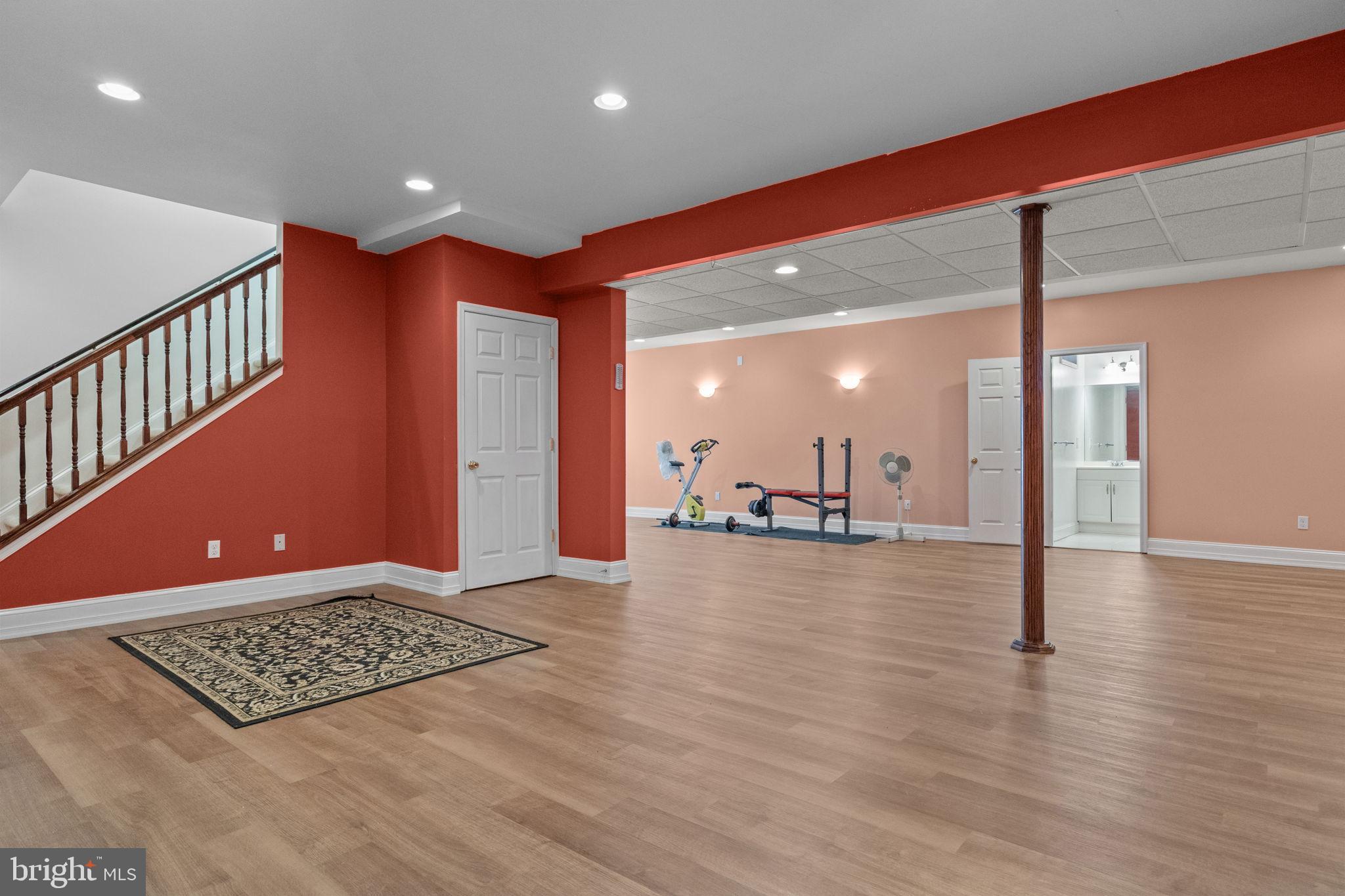 1120 KINGSLEY HALL DRIVE