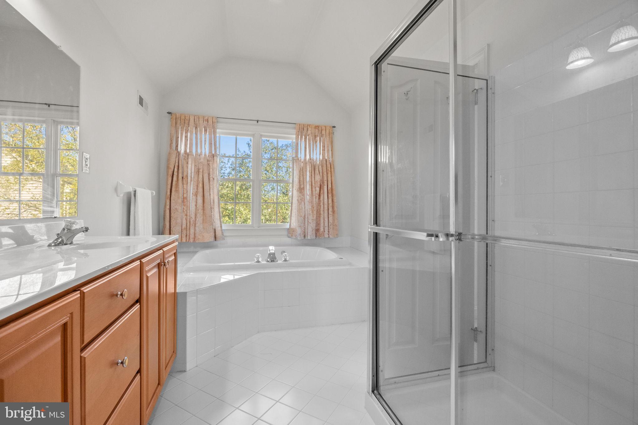 1120 KINGSLEY HALL DRIVE