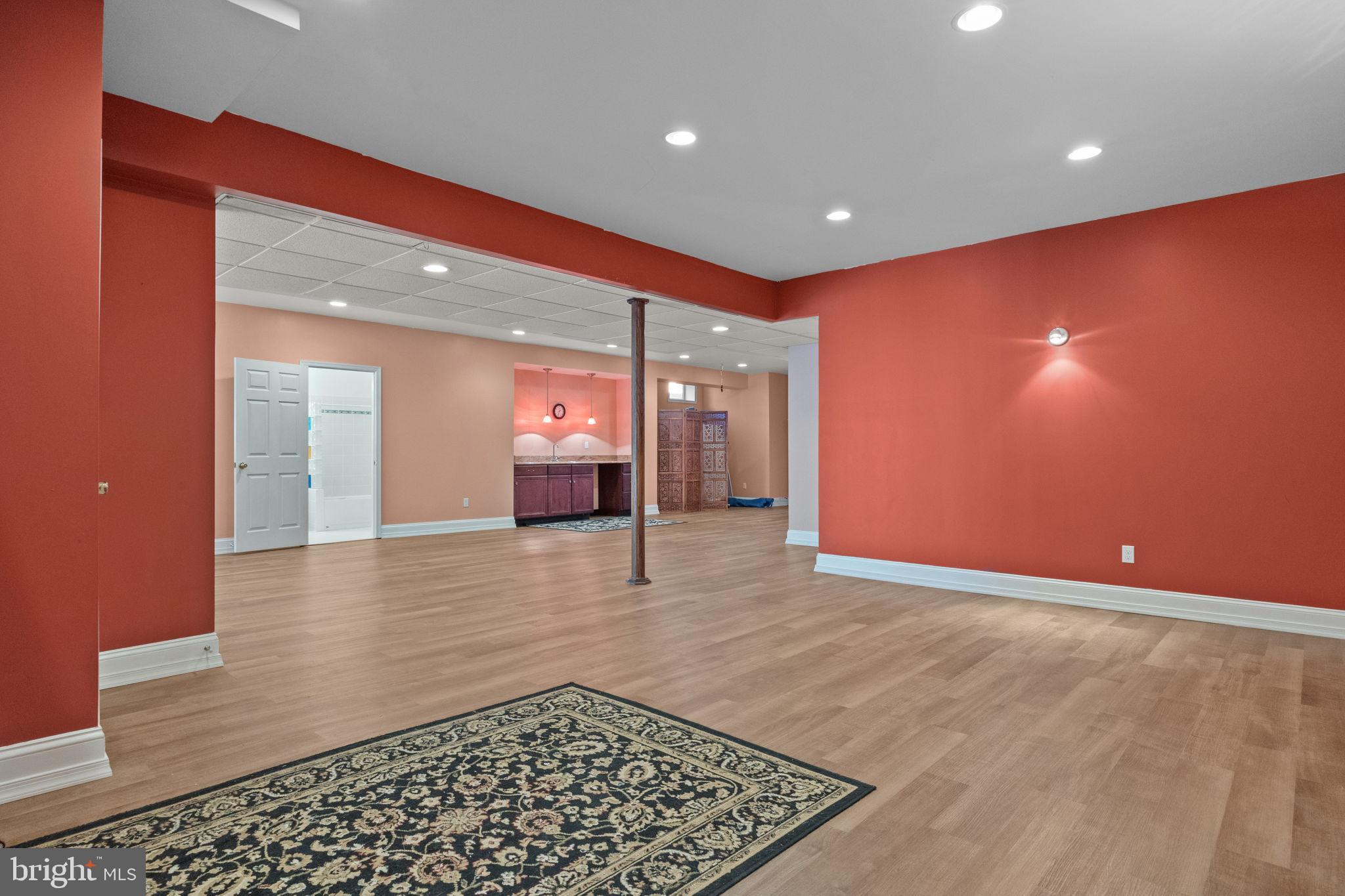 1120 KINGSLEY HALL DRIVE