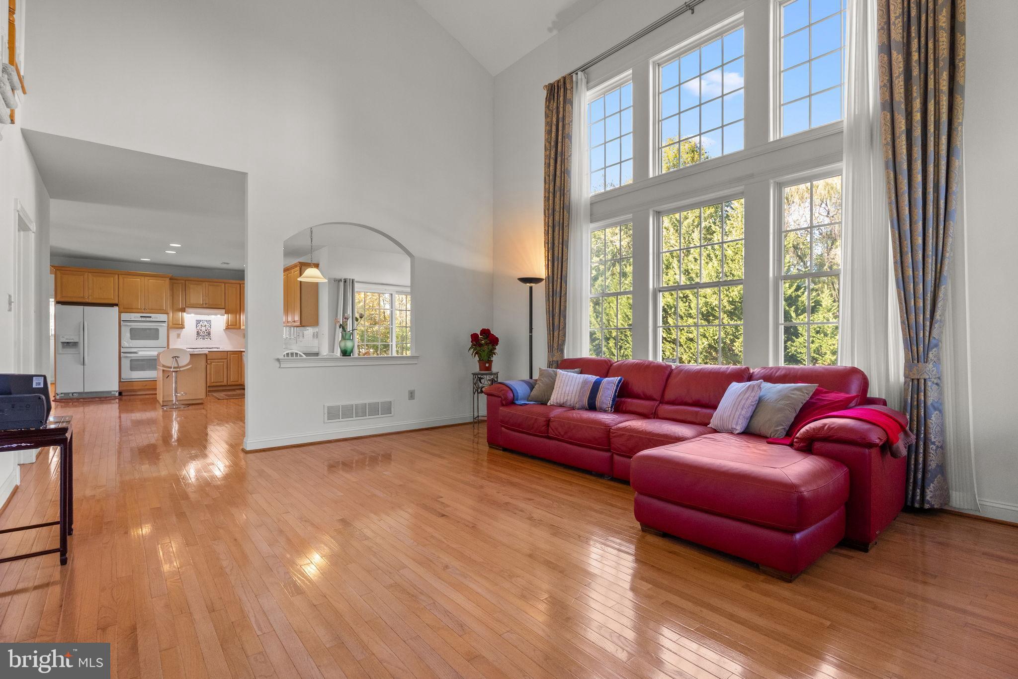 1120 KINGSLEY HALL DRIVE