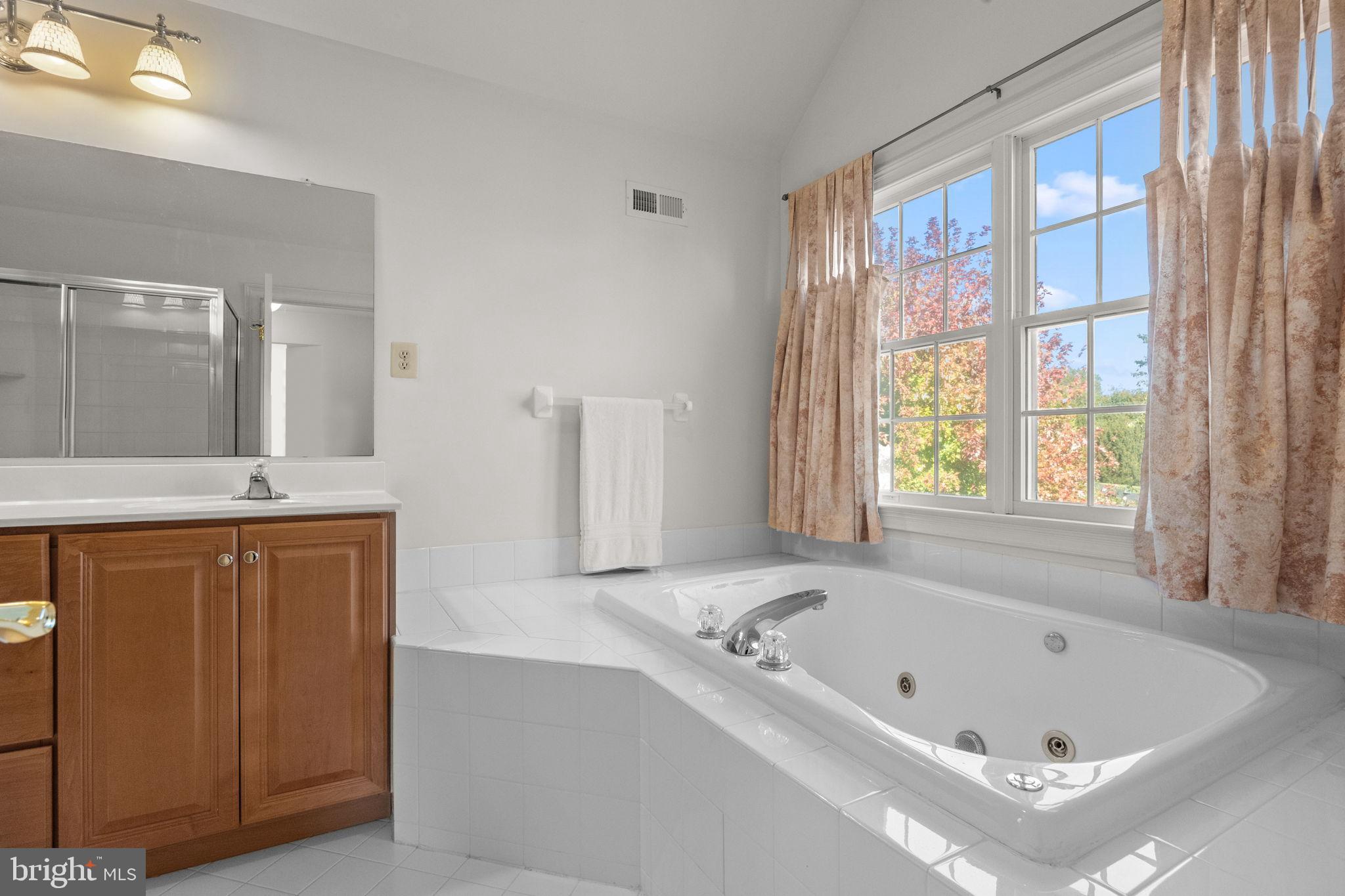 1120 KINGSLEY HALL DRIVE