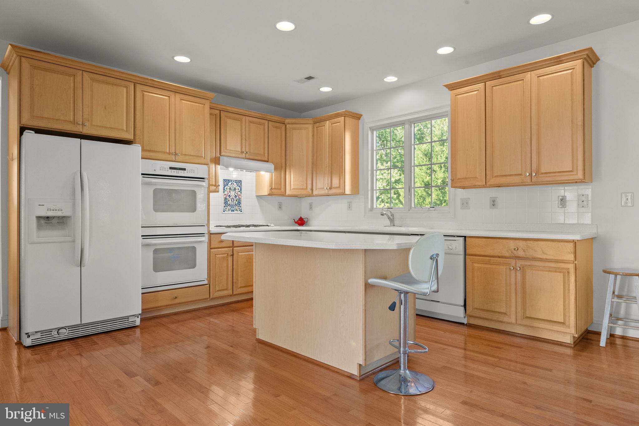 1120 KINGSLEY HALL DRIVE