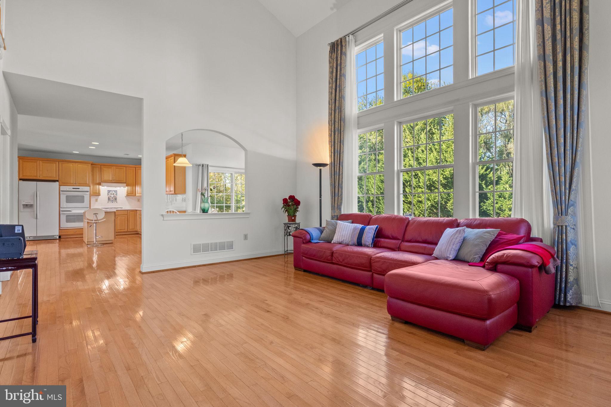 1120 KINGSLEY HALL DRIVE