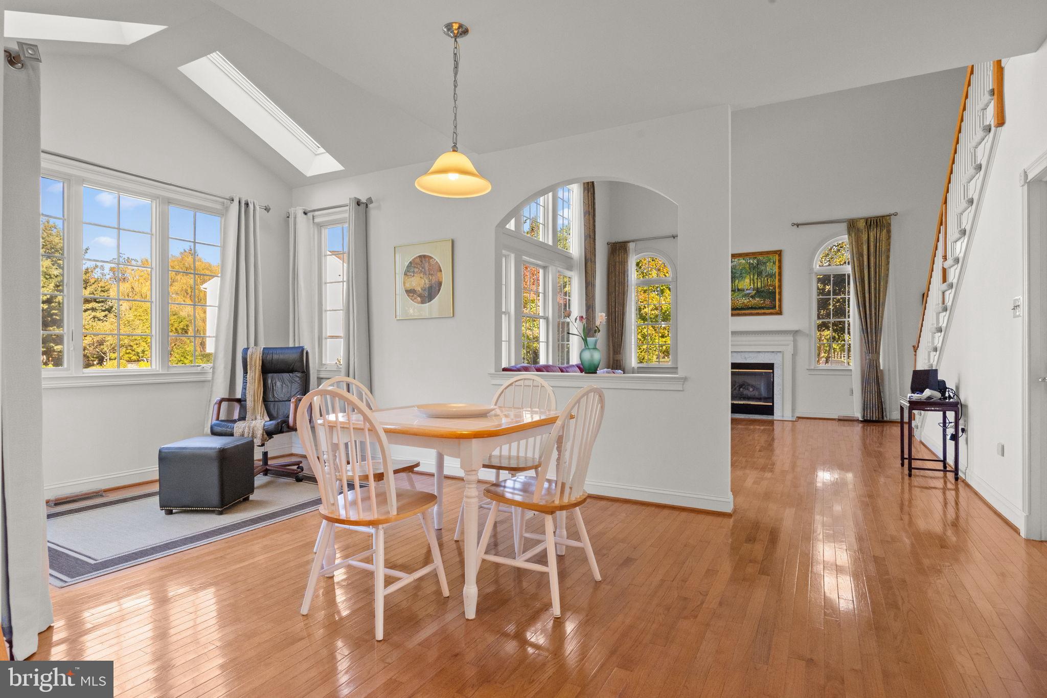 1120 KINGSLEY HALL DRIVE