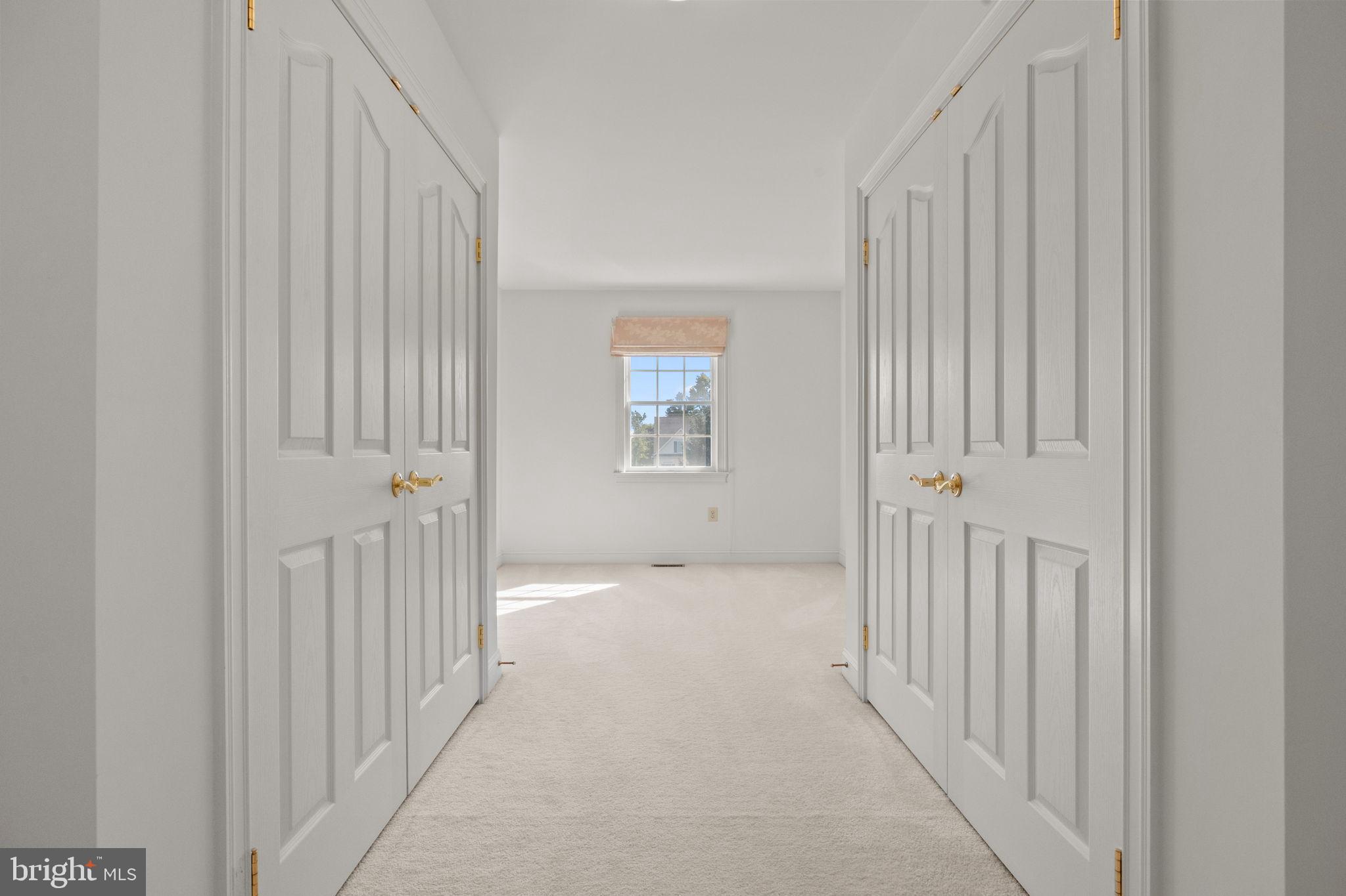 1120 KINGSLEY HALL DRIVE