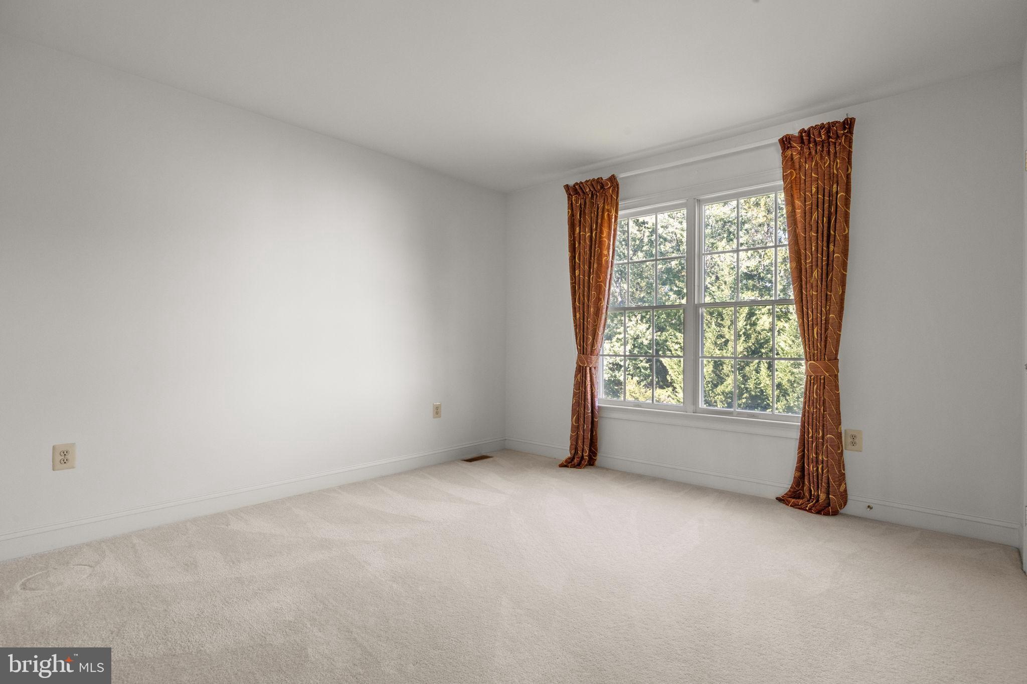 1120 KINGSLEY HALL DRIVE