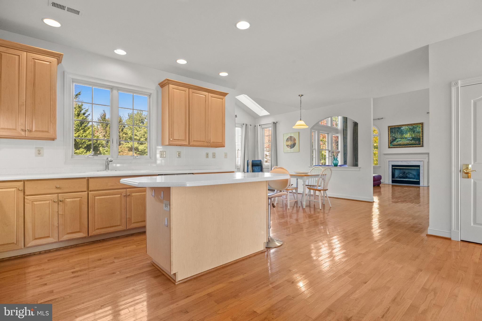 1120 KINGSLEY HALL DRIVE