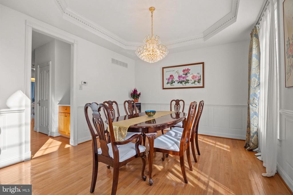 1120 KINGSLEY HALL DRIVE