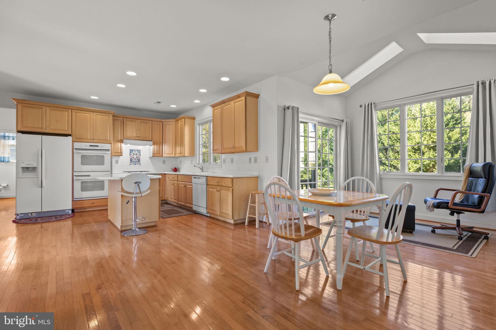 1120 KINGSLEY HALL DRIVE