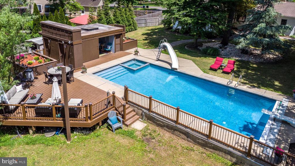 117 HEARTWOOD DRIVE