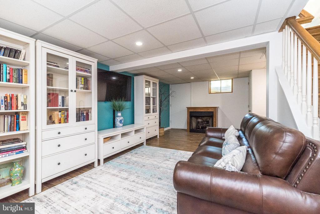 117 HEARTWOOD DRIVE