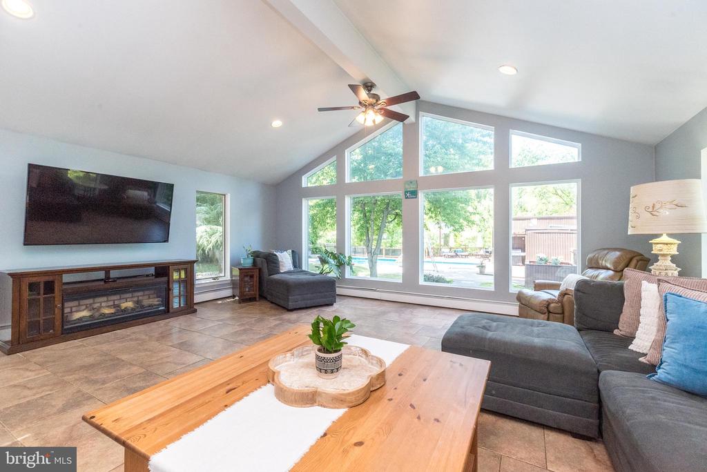 117 HEARTWOOD DRIVE