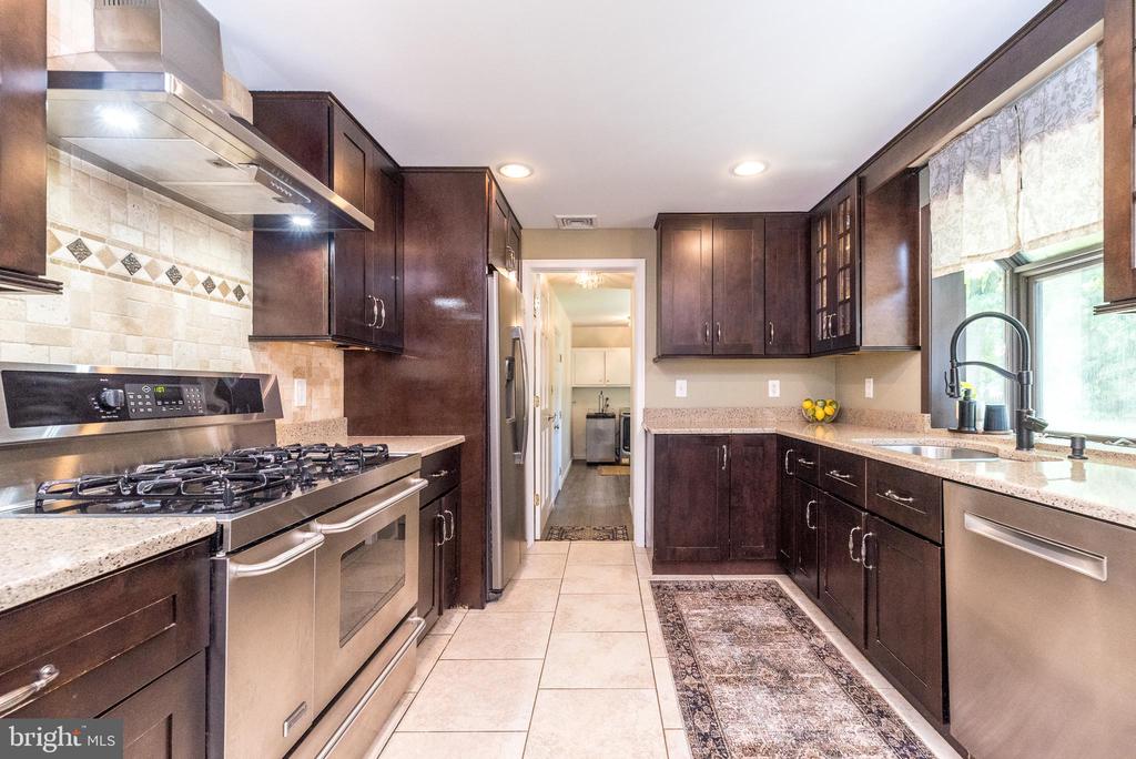 117 HEARTWOOD DRIVE