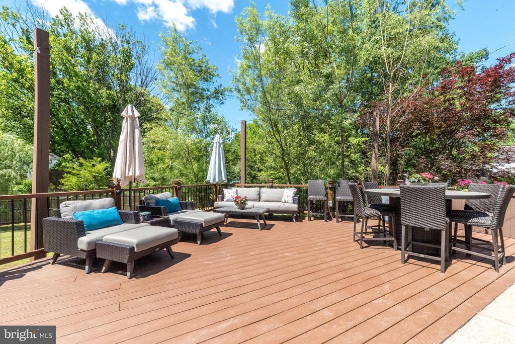 117 HEARTWOOD DRIVE