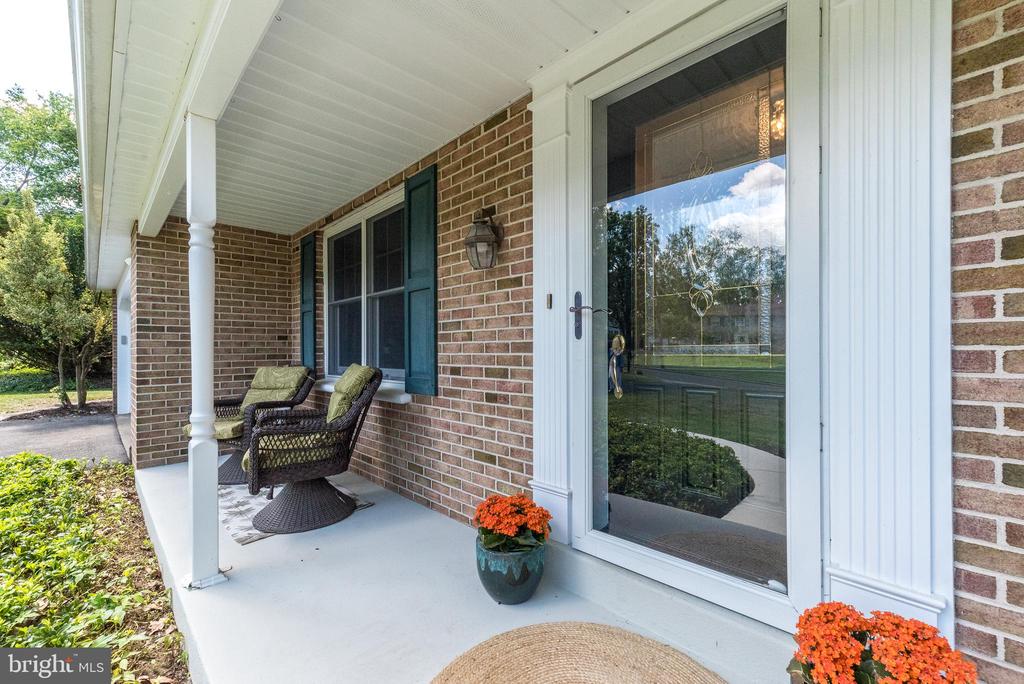117 HEARTWOOD DRIVE