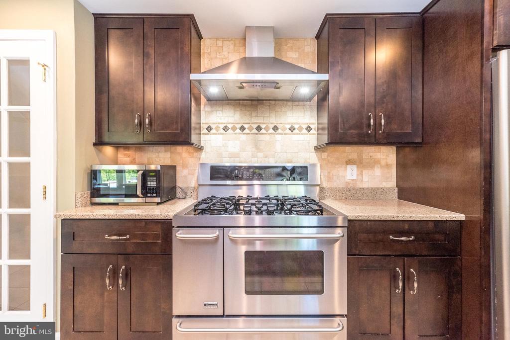 117 HEARTWOOD DRIVE
