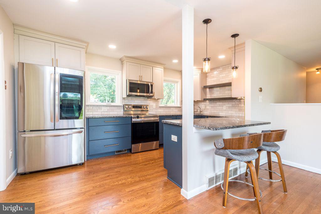 16 LANTERN LANE Unit:           