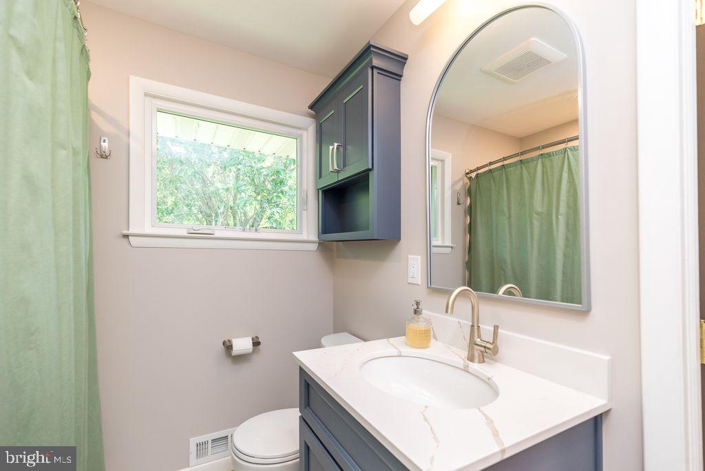 16 LANTERN LANE Unit:           