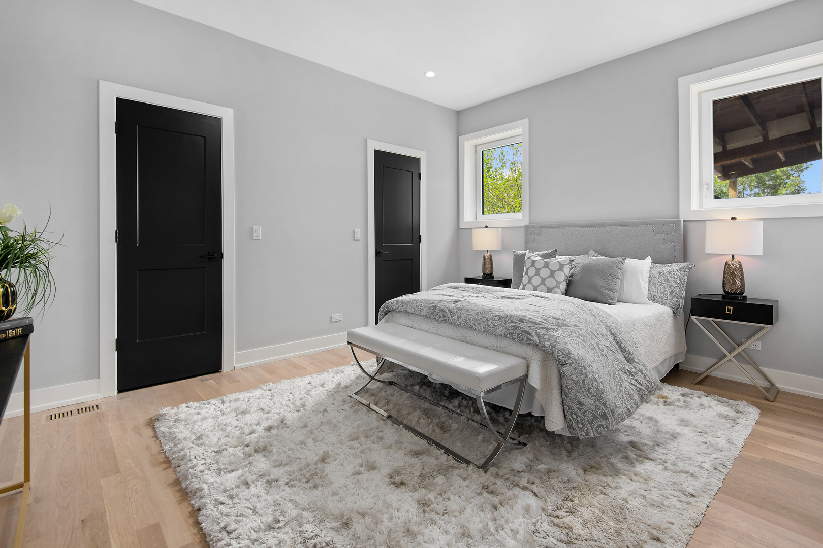 2913 W Belmont Avenue Unit: 3B