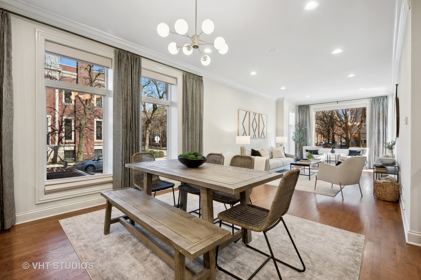 1756 N Mohawk Street Unit: 1E