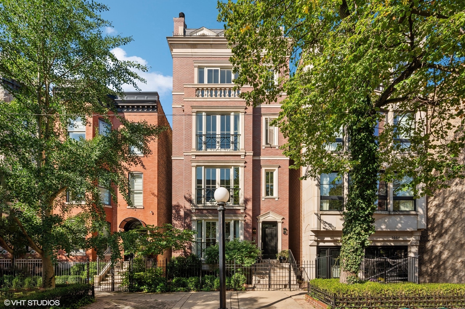 2050 N Mohawk Street Unit: 1